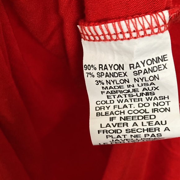 ❤️‍🔥5/20$ STORM💫 Women’s Red Detailed Sleeve-less Top - Picture 7 of 7